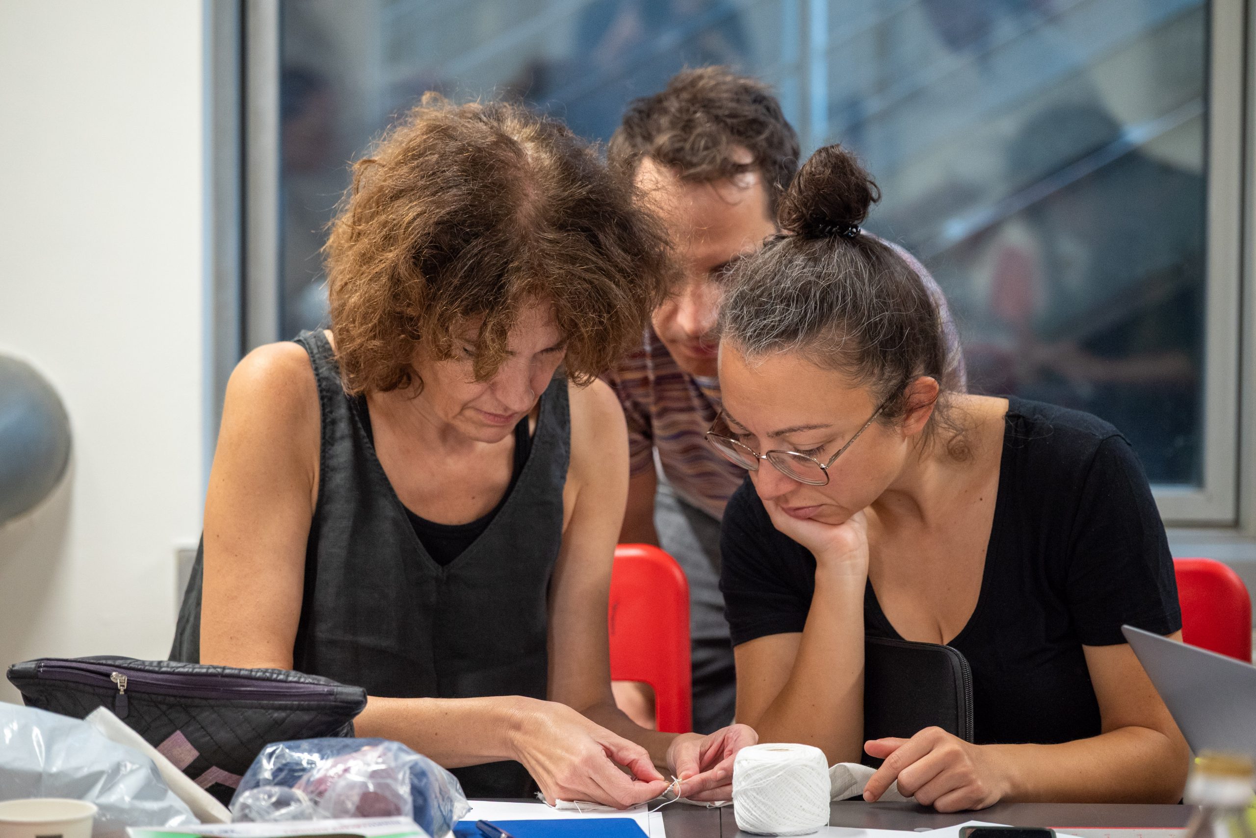 Milano, 11 settembre 2025, Campus Bovisa, Edificio B2Tracks4Crafts esamina e trasforma la trasmissione dei saperi artigianali tradizionali TCK per migliorare la valutazione sociale ed economica dell'artigianato e allinearlo con un approccio al patrimonio orientato al futuro in Europa.foto e © di Paride Aldegani/Lab Immagine Dipartimento di DESIGN, Politecnico di Milano – 02-2399.7818 - labimmagine-design@polimi.it